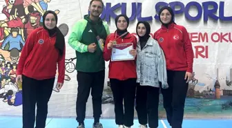 Hacer Zengin, Samsun'da Türkiye Bilek Güreşi Şampiyonu Oldu