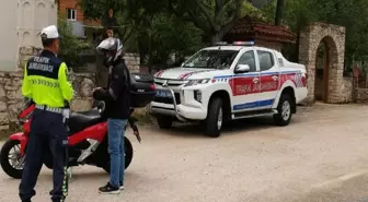Burdur'da Motosiklet Denetimleri Sürüyor
