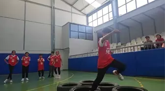 Bilecik'te Ortaokullar Arası Parkur Yarışması Heyecanı