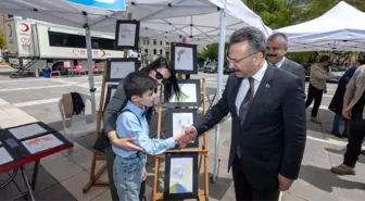 Eskişehir'de Engelsiz Hayır Panayırı Düzenlendi