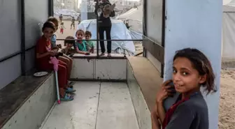 Gazze'deki Filistinliler Gıda ve Su Kriziyle Mücadele Ediyor