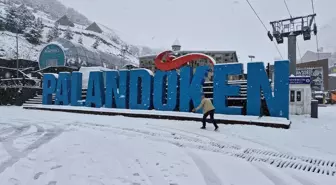 Erzurum'da Kar Yağışı Kayak Merkezini Beyaza Bürüdü