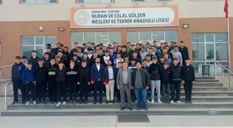 Çaycuma'da Kariyer Günleri: Mühendisler ve Teknikerler Öğrencilerle Buluştu
