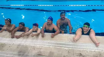 Adıyaman'da Özel Sporcular Yüzme Yarışmasında Renklilik ve Coşku