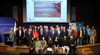 Düzce Üniversitesi'nde 'Türk Dünyası ve Hoca Ahmet Yesevi' Konferansı Gerçekleştirildi