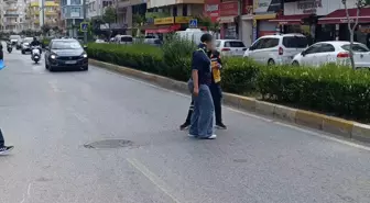Antalya'da Yaya Geçidini Kullanmadığı İçin Motosikletin Çarptığı 15 Yaşındaki Kız Çocuğu Yaralandı