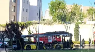 Başakşehir'de İETT Otobüsünde Yangın