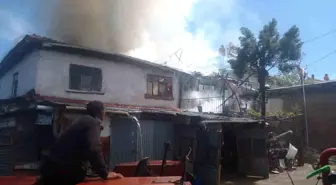Burdur'un Yeşilova ilçesinde yangın paniği
