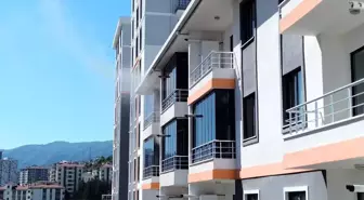 Düzce'de 6 Katlı Binada Yangın Çıktı