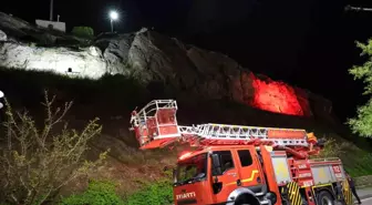 Kayalıklara Çıkan Şahıs İntihar Girişiminde Bulundu