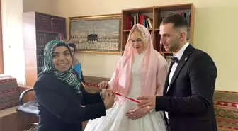 Estonya'dan Erzincan'a: Janelika Müslüman oldu ve nikah kıydırdı