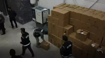 Sakarya'da Kaçak Makaron Operasyonu: 3 Milyon 820 Bin Boş Makaron Ele Geçirildi