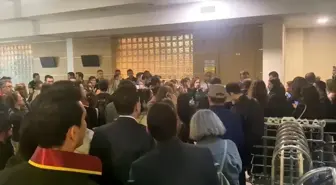 Kadıköy'deki Gençlik Etkinliğinde Tutuklanan Gençler Tahliye Edildi