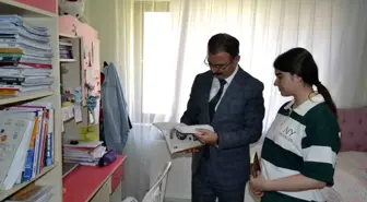 Kaymakam Ateş, Öğrencilere Ev Ziyareti Gerçekleştirdi