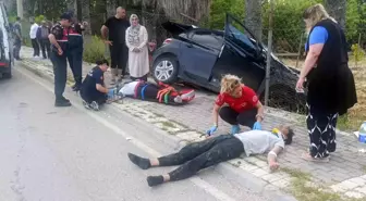 Manavgat'ta 14 Yaşındaki Çocuğun Kullandığı Otomobil Kaza Yaptı