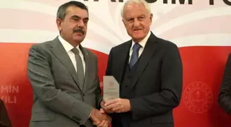 Milli Eğitim Bakanı Tekin, 55 okul yaptıran 44 hayırseverlerle buluştu