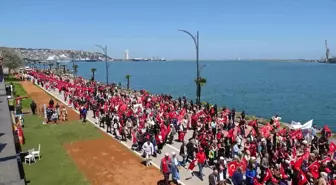 Samsun'da Uluslararası Aile Günü Yürüyüşü Yoğun İlgi Gördü
