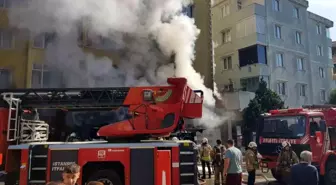 Ümraniye'de Ucuzluk Pazarında Yangın Çıktı