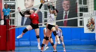 YurtLig Voleybol Kızlar Türkiye Şampiyonası Denizli'de Başladı
