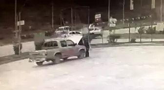 Amasya'da Kavşakta İki Otomobil Çarpıştı: 2 Yaralı