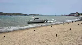 Bodrum'da Fırtına Tekneleri Karaya Sürükledi