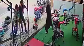 Olası kadın cinayetini canı pahasına araya giren esnaf engelledi