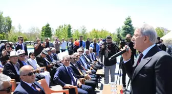 Hulusi Akar, Alıkul Osmonov ve Manas Destanı'nı Anma Programına Katıldı