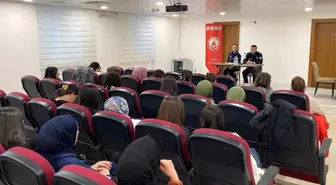 Refahiye'de Kariyer Günleri Projesi Kapsamında Seminer Düzenlendi