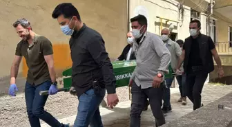 Ev sahibi, 11 yıldır aranan kişinin cesedini kiracısının evindeki buzdolabında buldu