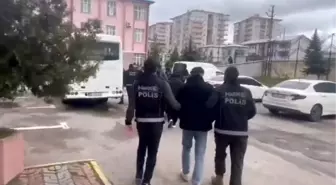Sivas'ta Uyuşturucu Operasyonu: 8 Tutuklama