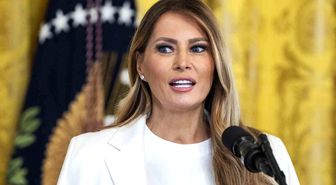 Melania Trump'ın Heykeli Çalındı