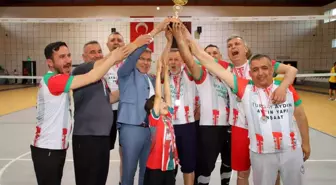 Köşk Kurumlar Arası Voleybol Turnuvası'nda Şampiyon Milli Eğitim Müdürü Oldu