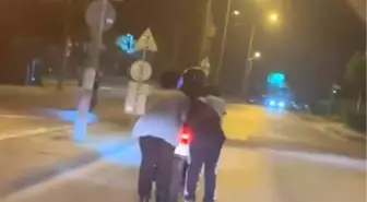 Arnavutköy'de Tehlikeli Patencilik: Motosikletin Arkasında Düşen Genç Kurtarıldı