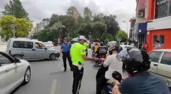Aydın'da Motosiklet Kazası: Genç Sürücü Ağır Yaralı, Denetimler Sıklaştırıldı