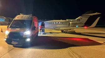 17 Yaşındaki Hastaya Uçak Ambulans Desteği