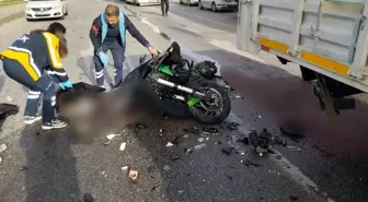 Çorum'da Motosiklet Kamyonla Çarpıştı: Sürücü Hayatını Kaybetti