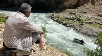 Hakkari'de Kaybolan Genç İçin Arama Çalışmaları Devam Ediyor