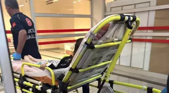 Adıyaman'da Seyir Halindeki Otomobilden Düşen Çocuk Yaralandı