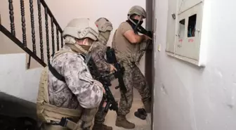 Mersin Merkezli Operasyonda 33 Şüpheli Yakalandı