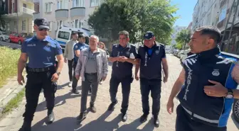 Avcılar'da Çöp Ev Ihbarı: Kediler Sağlık Ekibi Tarafından Kurtarıldı