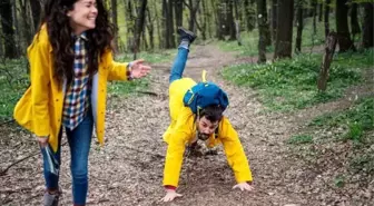 Düşen insanlara neden güleriz?