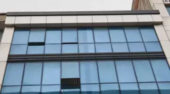Esenyurt'ta Ruhsatsız Kliniklere Mühür ve Suç Duyurusu
