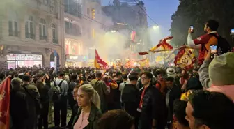 Galatasaray 25. Şampiyonluğunu İlan Etti, Taksim'de Büyülü Kutlama