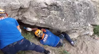 Tokat'ta Kaçak Kazı Yapan Yaşlı Adam Kaya Devrilmesi Sonucu Hayatını Kaybetti