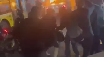 Galatasaray Şampiyonluk Kutlamasında Havai Fişek Faciası: Otomobil Yangını