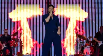 Murat Boz Manisa'da Unutulmaz Bir Konser Verdi