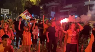 Galatasaray'ın 25. Şampiyonluğu Osmaniye'de Coşkuyla Kutlandı