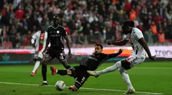 Samsunspor, Sivasspor'u 1-0 Önde Bitirdi
