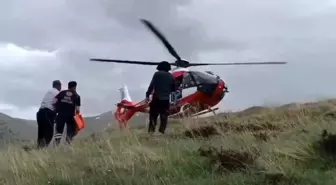 Van'da Dağda Mahsur Kalan Vatandaş Helikopterle Kurtarıldı