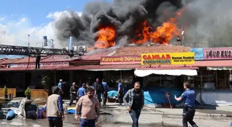 Yöresel ürünler satan lokantada başlayan yangın 20 iş yerine sıçradı